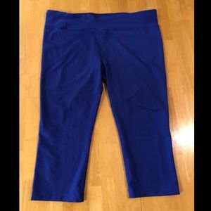 UnderArmour Blue Capri Pants